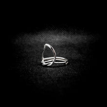 Cargar imagen en el visor de la galería, ANILLO ENTRELAZADO
