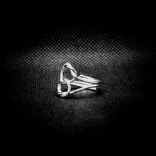 Cargar imagen en el visor de la galería, ANILLO ENTRELAZADO
