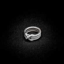 Cargar imagen en el visor de la galería, ANILLO TRIPLE NUDO
