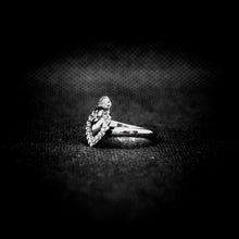 Cargar imagen en el visor de la galería, ANILLO CORAZÓN MILAGROS
