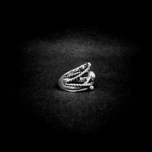 Cargar imagen en el visor de la galería, ANILLO ENTRELAZADO
