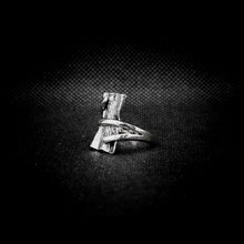 Cargar imagen en el visor de la galería, ANILLO MADERA
