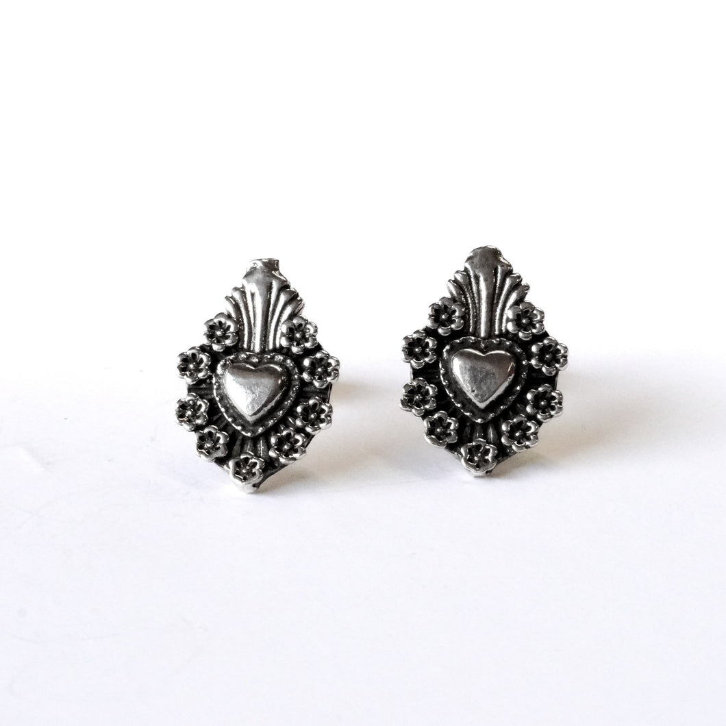 ARETES CORAZÓN CON FLORES