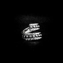 Cargar imagen en el visor de la galería, ANILLO ESPIRAL PUNTOS
