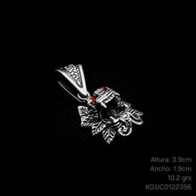 Cargar imagen en el visor de la galería, DIJE GUERRERO QUETZALCÓATL
