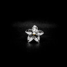 Cargar imagen en el visor de la galería, ANILLO FLOR CON PERLA
