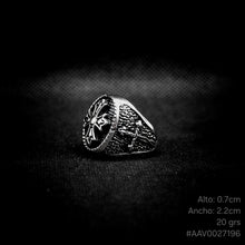 Cargar imagen en el visor de la galería, ANILLO CRUZ TEMPLARIA
