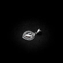 Cargar imagen en el visor de la galería, DIJE CORAZON BARROCO

