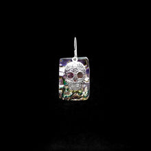 Cargar imagen en el visor de la galería, ARETE LARGO CATRINA CON ABULON
