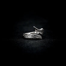 Cargar imagen en el visor de la galería, ANILLO ALAS BIEN Y MAL
