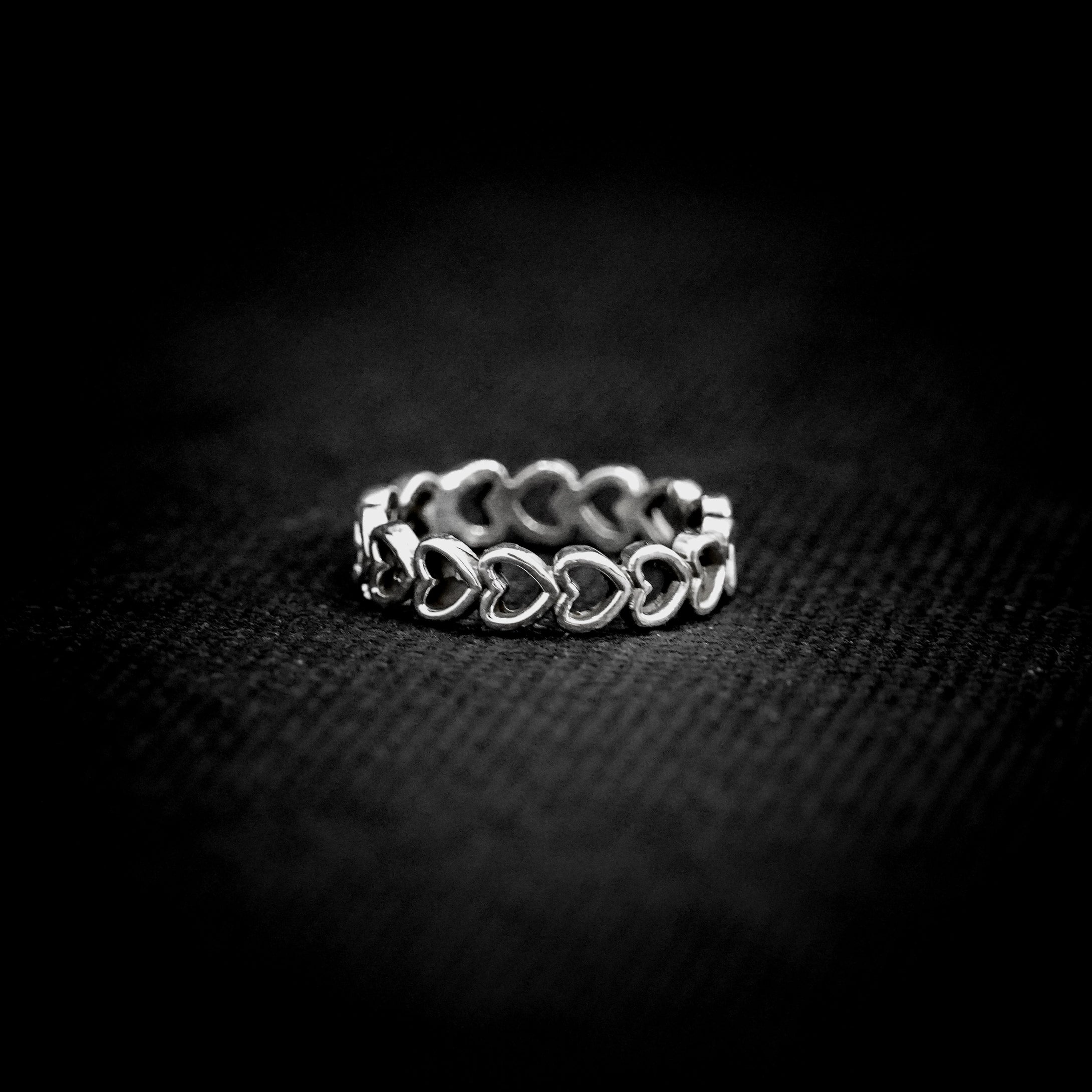 ANILLO BANDA CORAZONES