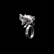 Cargar imagen en el visor de la galería, ANILLO CERDO
