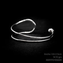 Cargar imagen en el visor de la galería, BRAZALETE MINIMALISTA
