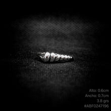 Cargar imagen en el visor de la galería, ANILLO CROISSANT
