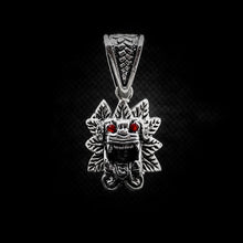 Cargar imagen en el visor de la galería, DIJE GUERRERO QUETZALCÓATL
