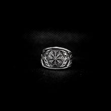 Cargar imagen en el visor de la galería, ANILLO YELMO VIKINGO
