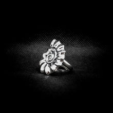 Cargar imagen en el visor de la galería, ANILLO DISEÑO FÓSIL AMONITA
