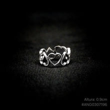 Cargar imagen en el visor de la galería, ANILLO CORAZONES BANDA
