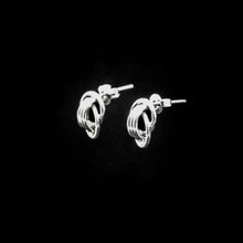Cargar imagen en el visor de la galería, ARETES ENTRELAZADOS
