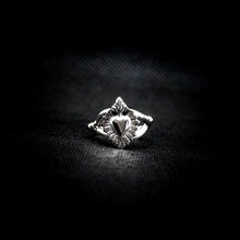 Cargar imagen en el visor de la galería, ANILLO SAGRADO CORAZÓN
