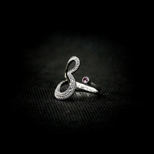 Cargar imagen en el visor de la galería, ANILLO CORAZÓN CON ZIRCONIA
