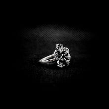 Cargar imagen en el visor de la galería, ANILLO FLOR
