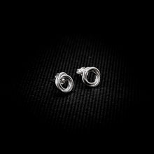 Cargar imagen en el visor de la galería, ARETES CIRCULO TRENZADO

