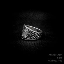Cargar imagen en el visor de la galería, ANILLO YELMO VIKINGO
