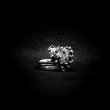 Cargar imagen en el visor de la galería, ANILLO CORAZÓN NOPAL
