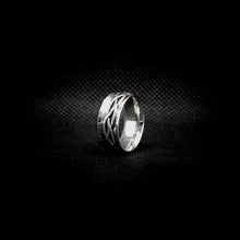 Cargar imagen en el visor de la galería, ANILLO ENTRELAZADO
