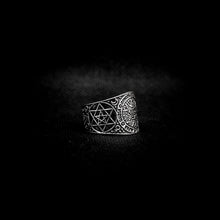 Cargar imagen en el visor de la galería, ANILLO SELLO ENOQUIANO ALPHA OMEGA VIDA
