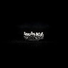 Cargar imagen en el visor de la galería, ANILLO FLOR MARGARITA
