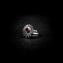 Cargar imagen en el visor de la galería, ANILLO CORAZÓN
