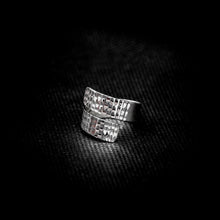 Cargar imagen en el visor de la galería, ANILLO MARTILLADO
