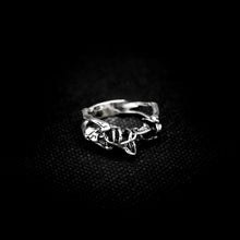 Cargar imagen en el visor de la galería, ANILLO ESQUELETO
