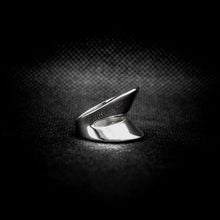 Cargar imagen en el visor de la galería, ANILLO ANGULAR
