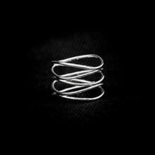 Cargar imagen en el visor de la galería, ANILLO ENTRELAZADO
