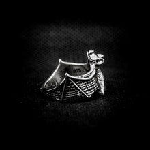 Cargar imagen en el visor de la galería, ANILLO MURCIÉLAGO
