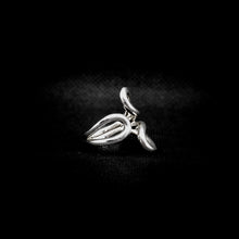 Cargar imagen en el visor de la galería, ANILLO LÍNEAS FLUIDAS
