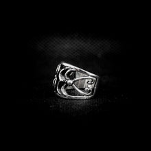 Cargar imagen en el visor de la galería, ANILLO MEDIEVAL
