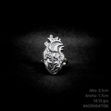 Cargar imagen en el visor de la galería, ANILLO CORAZÓN ANATÓMICO
