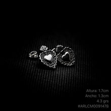 Cargar imagen en el visor de la galería, ARETES SAGRADO CORAZÓN

