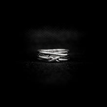 Cargar imagen en el visor de la galería, ANILLO ENTRELAZADO
