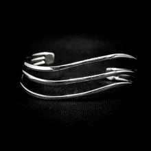 Cargar imagen en el visor de la galería, BRAZALETE ONDAS

