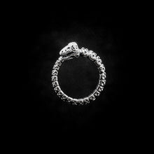 Cargar imagen en el visor de la galería, ANILLO ESQUELETO DINOSAURIO
