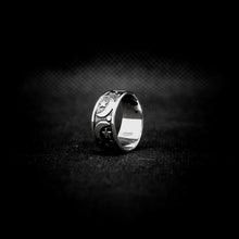 Cargar imagen en el visor de la galería, ANILLO LUNAS Y ESTRELLAS
