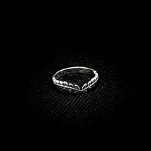 Cargar imagen en el visor de la galería, ANILLO HOJA LAUREL
