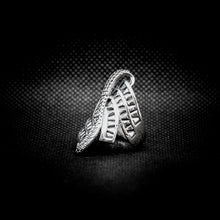 Cargar imagen en el visor de la galería, ANILLO BANDAS ESCALONADAS
