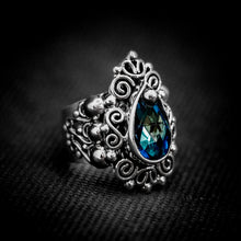 Cargar imagen en el visor de la galería, ANILLO BARROCO CON SWAROVSKI
