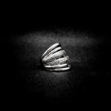 Cargar imagen en el visor de la galería, ANILLO BANDAS
